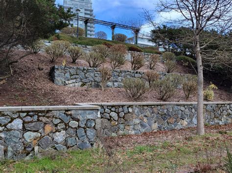 retaining walls port victoria